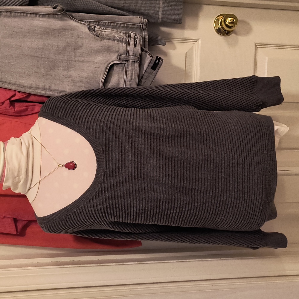 Joah Brown Scoop Neck Sweater Ribbed M/L Charcoal Gray Soft & Cozy